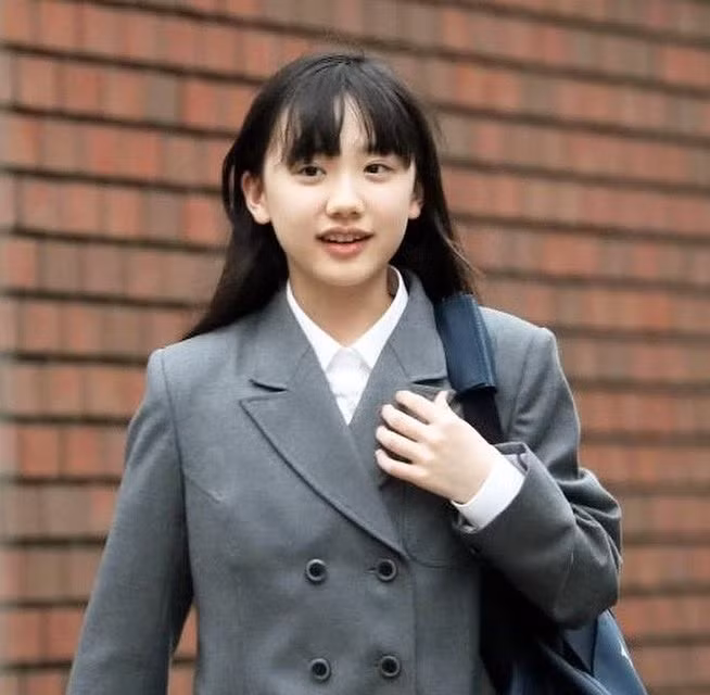 ashida-mana-10.jpg