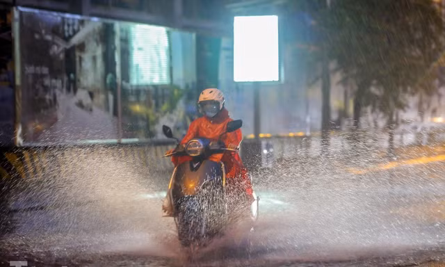 Từ đêm nay, vùng núi Bắc Bộ chuyển mưa dông