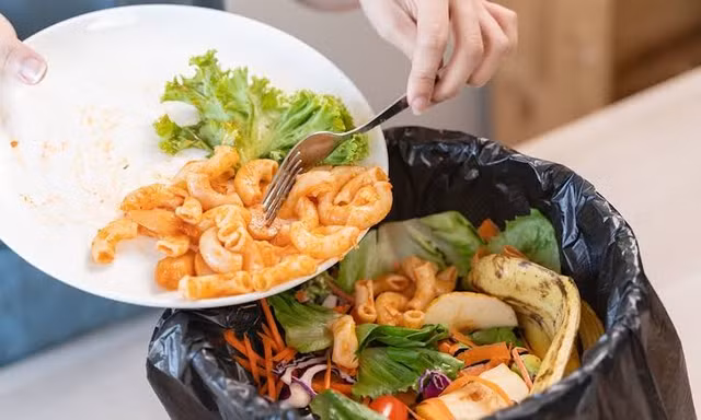 Vì sao rác thải thực phẩm là nguồn ô nhiễm lớn?