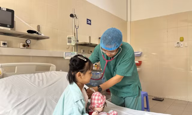 Bệnh viện Nhi Trung ương hướng tới ghép tim, phổi, ruột cho trẻ em