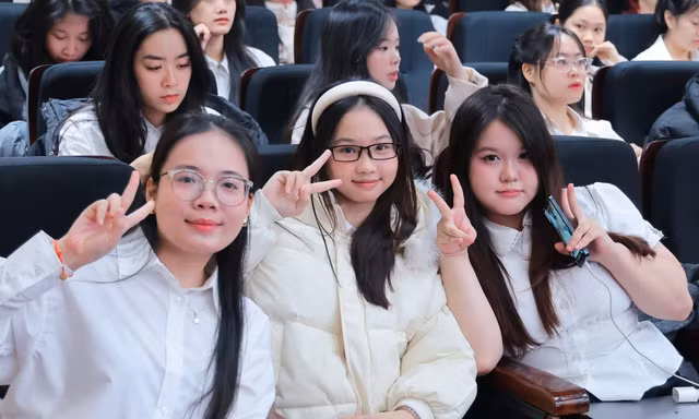 Cấp học bổng toàn phần cho 1.500 người đào tạo ở nước ngoài về công nghệ chiến lược