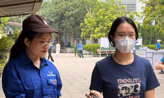 Chiếc điện thoại đặc biệt được hoạt động trong khu vực thi tốt nghiệp