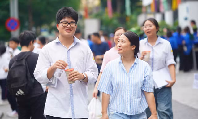 Thi tốt nghiệp THPT môn tự chọn, cập nhật giải đề nhanh nhất