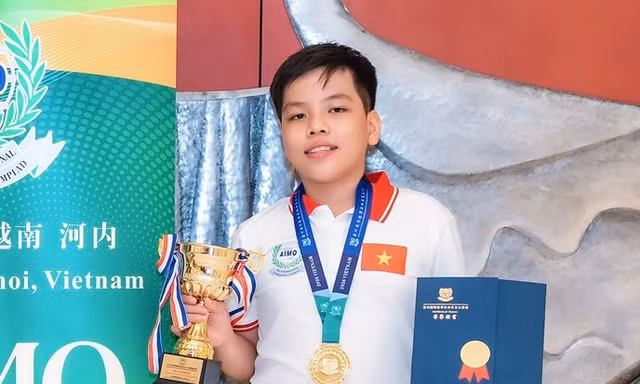 Nam sinh giành huy chương Vàng Toán quốc tế, được cấp học bổng hơn 6 tỷ đồng