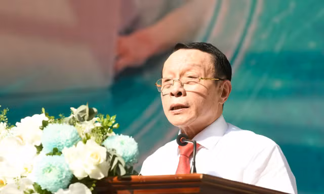 Dành 5 -7 giờ trên mạng mỗi ngày, học sinh đối mặt nhiều rủi ro