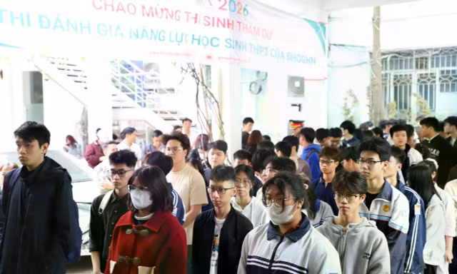 ĐHQG Hà Nội công bố kết quả 3 đợt thi Đánh giá năng lực, thủ khoa đạt 129 điểm