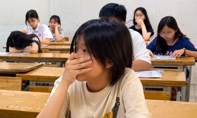 Hà Nội tiến tới bỏ thi vào lớp 10: Nỗi lo 'học bạ đẹp'