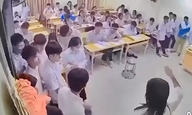 Cô giáo bị học sinh đánh vào mặt thương tích 12%