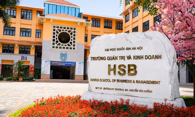 Trường ĐH bất ngờ nâng điểm chuẩn, hơn 30 thí sinh từ đỗ thành trượt