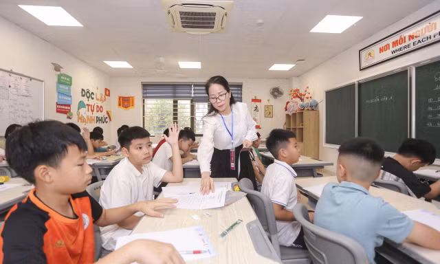 Bộ GD&ĐT lấy ý kiến về quy định cấm đưa hoạt động giáo dục tăng cường vào dạy thêm, luyện thi