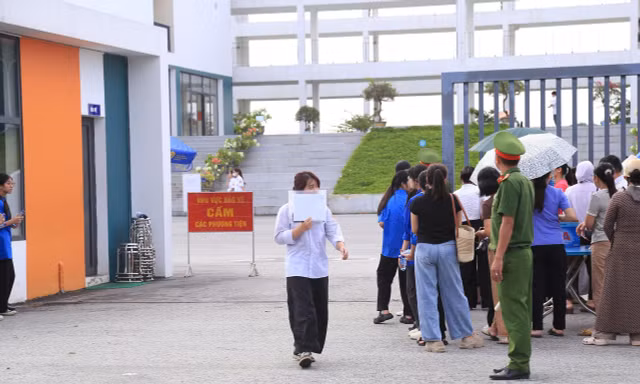 Điểm Toán học sinh Chuyên Tuyên Quang: Không có bài thi đạt điểm 10