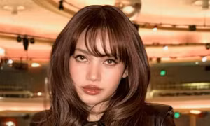 Lisa (BlackPink) gây tranh cãi
