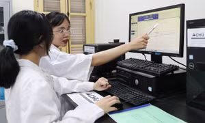 Nhận học bổng từ ngân sách nhà nước: Khi nào được miễn bồi hoàn kinh phí?