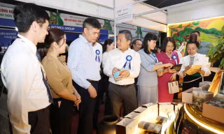 Sơn La: Kết nối thị trường, quảng bá nông sản tại hội chợ hàng công nghiệp nông thôn