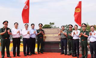 Thủ tướng Phạm Minh Chính dự lễ khánh thành cầu Phong Châu mới