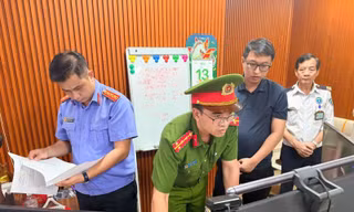 Khởi tố vụ mua bán, sử dụng phần mềm máy tính ‘chùa’ quy mô lớn 