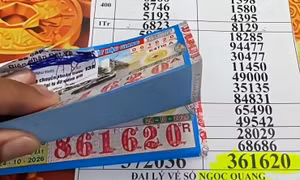 Một người ở Cà Mau trúng 16 vé số độc đắc, 144 vé an ủi 