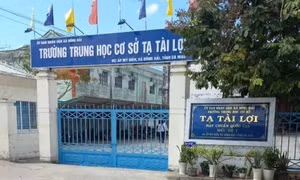 Hiệu trưởng bị kỷ luật vì sai phạm dạy thêm, quản lý tài chính