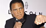 Huyền thoại quyền anh Muhammad Ali qua đời ở tuổi 74