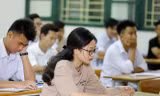 Thí sinh hào hứng làm thủ tục nhập thi THPT quốc gia 2019