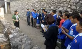 Đoàn đại biểu thanh niên, sinh viên Lào thăm di tích Nhà tù Sơn La trong hành trình Theo Dấu chân lãnh tụ Việt Nam - Lào năm 2017. Ảnh: CTV