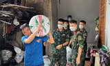 Tuổi trẻ Thái Nguyên chủ động tham gia hỗ trợ người dân ứng phó với bão lũ