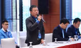 Phó Tổng biên tập báo Tiền Phong Phùng Công Sưởng phát biểu tại diễn đàn. Ảnh: Hoàng Mạnh Thắng