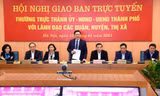 Bí thư Thành ủy Hà Nội Vương Đình Huệ phát biểu tại hội nghị