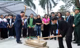 Thắm tình hữu nghị đặc biệt Việt Nam – Lào