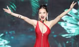 Thí sinh Miss Grand Vietnam 2022 "thổi bay" sân khấu Chung khảo với phần hô tên chất lượng
