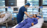 Cấp cứu người ngộ độc nấm ở Lạng Sơn. Ảnh: BV