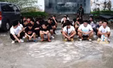 Một nhóm người Việt được giải cứu trong chiến dịch truy quét của chính quyền Campuchia ngày 27/8. (Ảnh: Khmer Times)