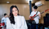 Văn Mai Hương mời khán giả “Tách Trà Thanh Xuân”, bật mí về thời học sinh nổi loạn