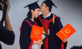 Hậu trường "nhà Táo": B Trần từ chối cảnh hôn với Thúy Ngân, Hồng Ánh bảo vệ Nhã Phương