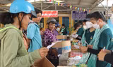 Mang niềm vui tới bà con khó khăn tỉnh An Giang