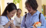 Sinh viên 'săn' cơ hội việc làm tại Ngày hội việc làm ‘USSH Job Fair 2024'
