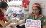 Ngày hội hiến máu ‘Chủ nhật Đỏ’ đến với Công an cửa khẩu cảng hàng không quốc tế Tân Sơn Nhất