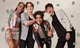 Truy lùng "in tư" dàn cast trẻ từ series LGBTQ+ tuổi teen siêu cấp đáng yêu “Heartstopper”
