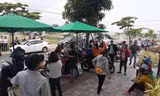 Người dân tập trung tại khu vực dự án tại Điện Bàn, Quảng Nam để đòi quyền lợi vào ngày 15/3. 