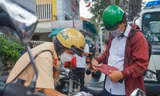 Thông báo đến cơ quan nếu cán bộ can thiệp vào xử lý vi phạm giao thông 