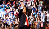 Tổng thống Mỹ Trump phát biểu ngày 5/7. Ảnh: Reuters