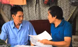 Ông Lê Đức Thiện (trái) đã kiên trì kêu cứu suốt 4 năm qua vì cho rằng mình bị oan. Ảnh Việt Văn