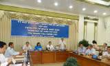 Lãnh đạo UBND TPHCM xin lỗi người dân Thủ Thiêm tại buổi họp báo Ảnh: Huy Thịnh 