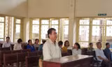 Bị cáo Vi Văn Phượng tại tòa ngày 26/4.