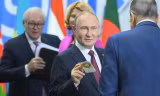 Tổng thống Nga Putin chủ trì tiệc chiêu đãi các nhà lãnh đạo dự hội nghị thượng đỉnh BRICS