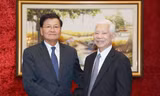 Tổng Bí thư, Chủ tịch nước Lào gặp gỡ các đồng chí nguyên Chủ tịch nước Nguyễn Minh Triết và Trương Tấn Sang