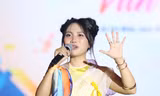 Phương Mỹ Chi cùng sinh viên TPHCM 'quẩy' hết mình mừng thành công ngày hội lớn 