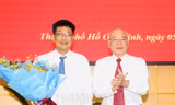 Trao quyết định của Ban Thường vụ Thành ủy TPHCM về công tác cán bộ