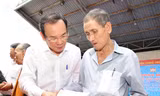 Bí thư TPHCM hứa giải quyết dứt điểm tồn đọng thủ tục đất đai của người dân trước 30/4/2025