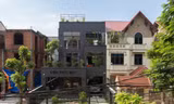 Ngỡ ngàng nhà phố phủ đá xám vẫn đẹp long lanh